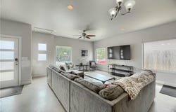 1302 E 3rd ST, Austin, TX 78702