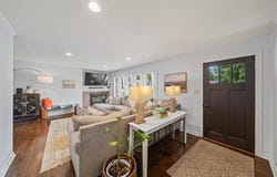 4717 W 76th Street, Prairie Village, KS 66208