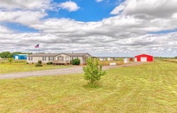 20649 E 1110 Road, Canute, OK 73626