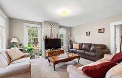49 South St, Northborough, MA 01532