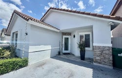 11512 SW 6th St, Sweetwater, FL 33174