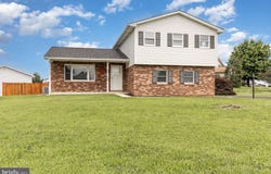 929 SYCAMORE LANE, LEBANON, PA 17046