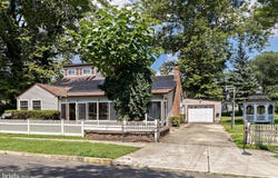 325 ALBANY AVENUE, BARRINGTON, NJ 08007