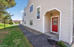 321 Diamond Rock Circle, Troy, NY 12182