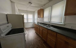 404 W ELM Street, Carbondale, IL 62901