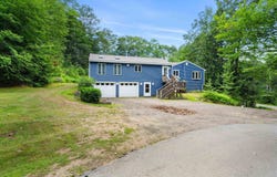 241 Clough Pond Road, Loudon, NH 03307
