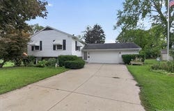 302 Miami Court, Tecumseh, MI 49286
