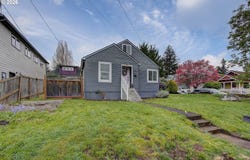 1923 G St, Washougal, WA 98671