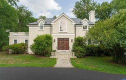 1235 INGLECRESS DR, Charlottesville, VA 22901