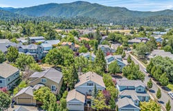380 Hemlock Lane, Ashland, OR 97520
