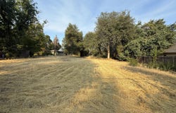 3293 Middleton Lane, Redding, CA 96002