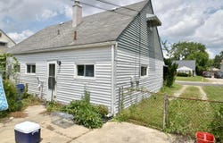 4027 Rickenbacker Avenue, Columbus, OH 43213