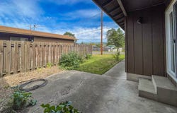 1883 GREEN AVE, Roseburg, OR 97471