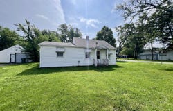 1402 N Harris Avenue, Champaign, IL 61820