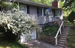 23 White Horse Rd, Plymouth, MA 02360