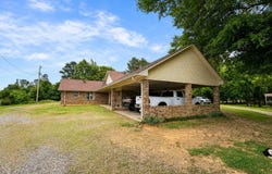 1374 Highway 317, Lockesburg, AR 71846