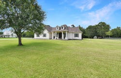9040 Liston Cutoff, Orange, TX 77630