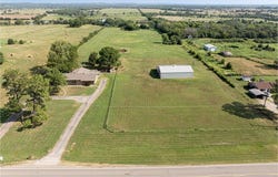 2104 E Columbia Street, Okemah, OK 74859