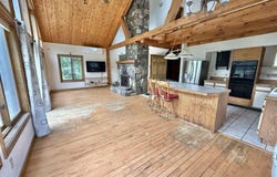 69 Coolidge Road, Wayne, ME 04284