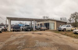 608 E Main Street, Willow Springs, MO 65793