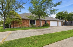 8201 Evening Star, Rowlett, TX 75089