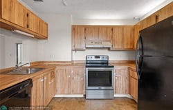 11307 Royal Palm Blvd, Coral Springs, FL 33065