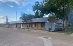 101 E Rockport Street, Mathis, TX 78368