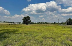 1127 E Country Road, Columbus, KS 66725