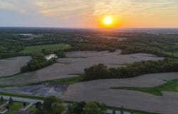 Ridgewood Rd, Milan, IL 61264