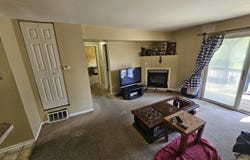 1870 Tall Oaks Drive, Aurora, IL 60505