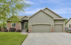 2528 N Fieldstone St, Andover, KS 67002
