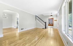 902 Midway Drive, Auburn, IN 46706