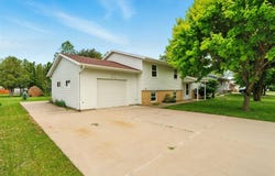 624 W Street, Plainfield, IA 50666