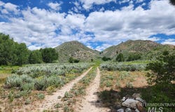 4942 E Baumgartner Rd, Featherville, ID 83647