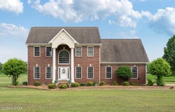 499 Crazy Doe Road, Lexington, TN 38351