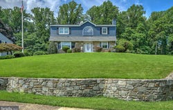 2534 SKYVIEW AVENUE, FEASTERVILLE TREVOSE, PA 19053