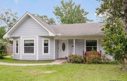 8474 Harold Dr, Denham Springs, LA 70726