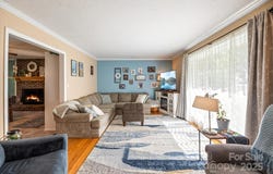 441 Hillcrest Circle, Hendersonville, NC 28792