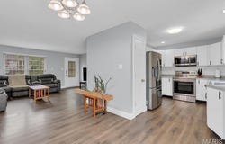 156 Ron De Le, Arnold, MO 63010
