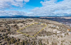 58400 4-K OVERLOOK Ln, JohnDay, OR 97845