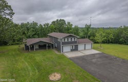 1546 S School Street, Goodman, MO 64843