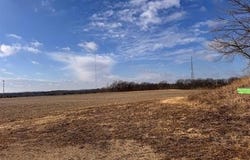 527 Badger Road, Hazel Green, WI 53811