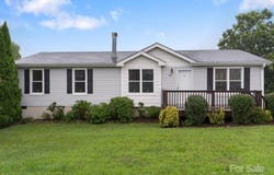 246 Lamonda Drive, Hendersonville, NC 28792