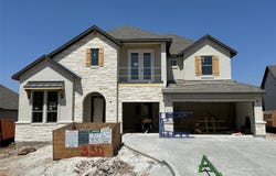 330 Bridge Water LOOP, Dripping Springs, TX 78620