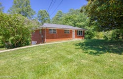 112 Carter Drive, Loudon, TN 37774