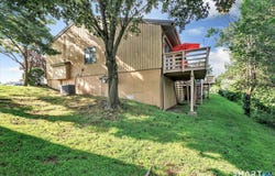 426 Asbury Ridge, Shelton, CT 06484