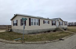 106 Champion Drive, Chenoa, IL 61726