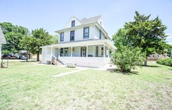 129 N Main, Kensington, KS 66951