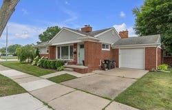 765 Vernier Road, Grosse Pointe Woods, MI 48236