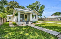 406 Easterbrook Street, Bay Saint Louis, MS 39520
